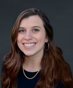 Headshot of Julia Dwyre